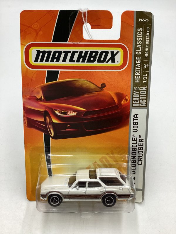 Matchbox #1 Heritage Classics 71 Oldsmobile Vista Cruiser White 210F Fashion